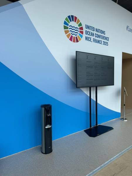 Bonbonne eau évènement Arles